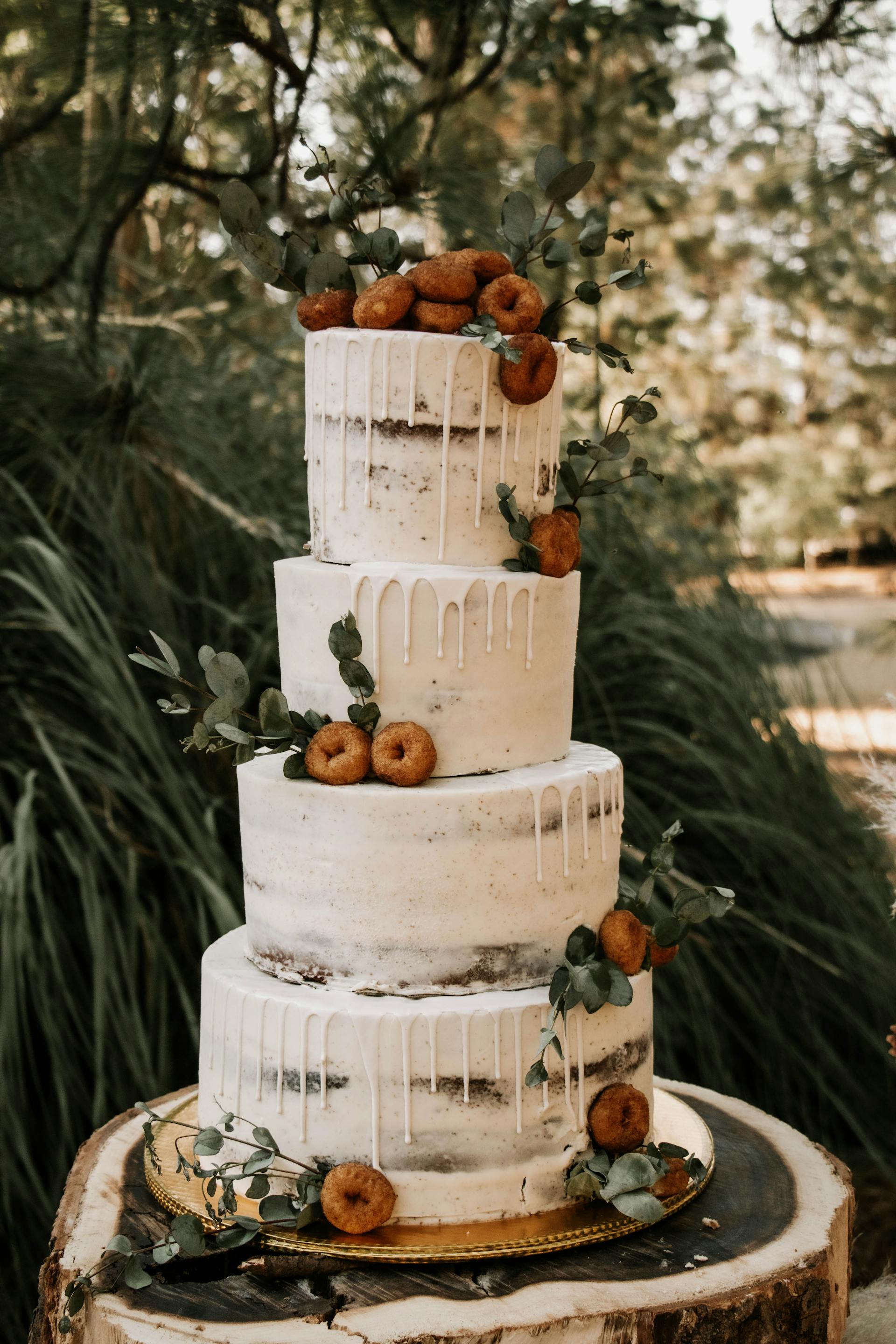 A four-tiered cake | Source: Pexels