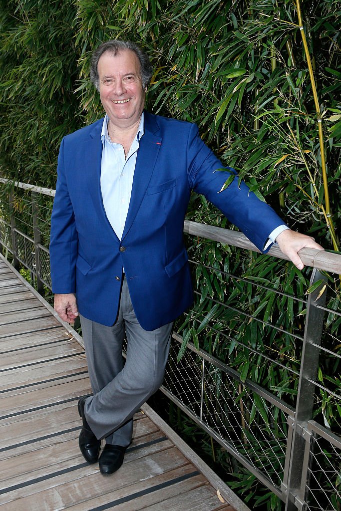 L'acteur Daniel Russo assiste à la septième journée de l'Open de Tennis de France 2016 à Roland Garros le 28 mai 2016 à Paris, France. | Photo : Getty Images