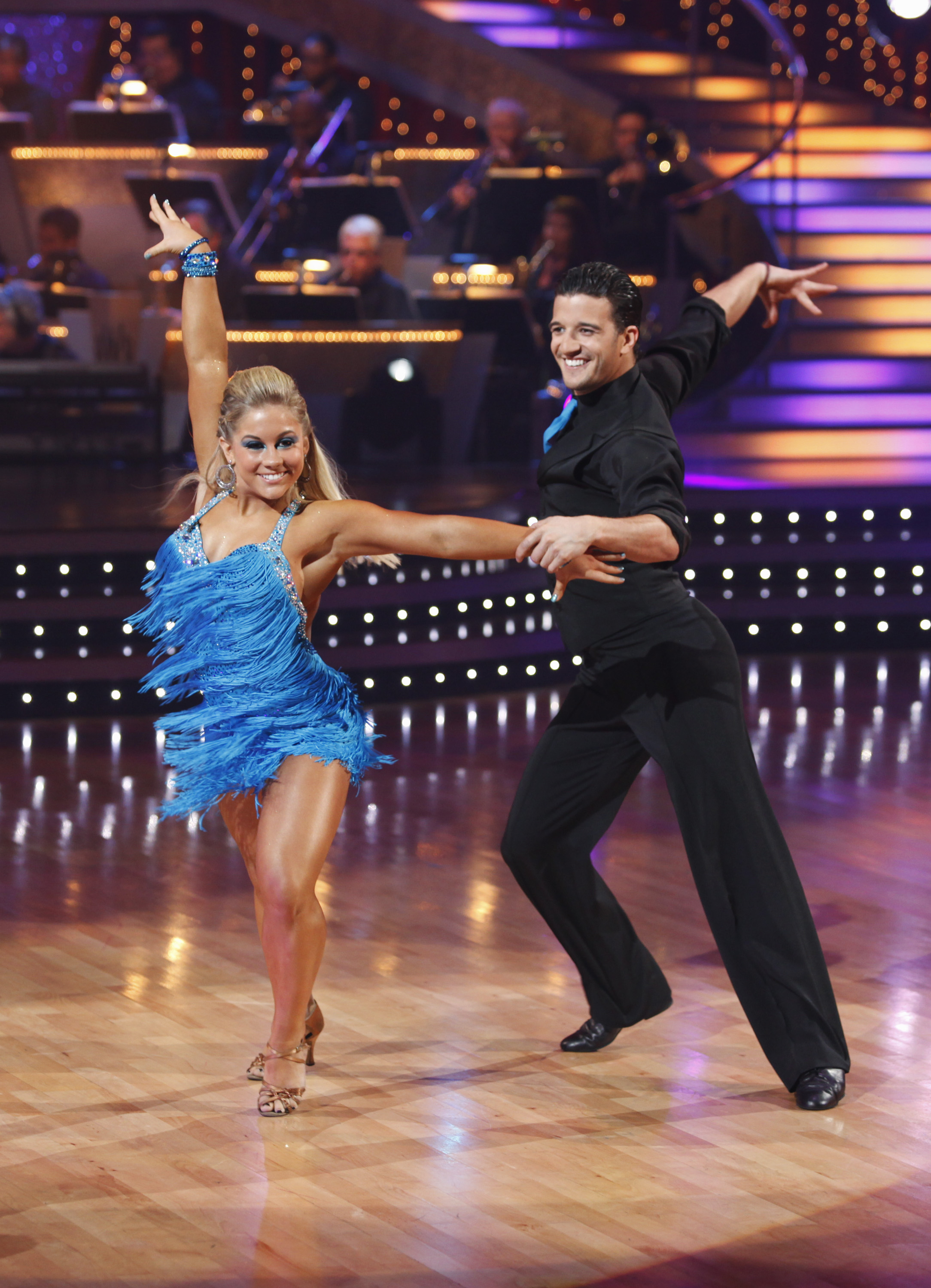 Shawn Johnson and Mark Ballas on the set of "Dancing with the Stars," 2009 | Source: Getty Images