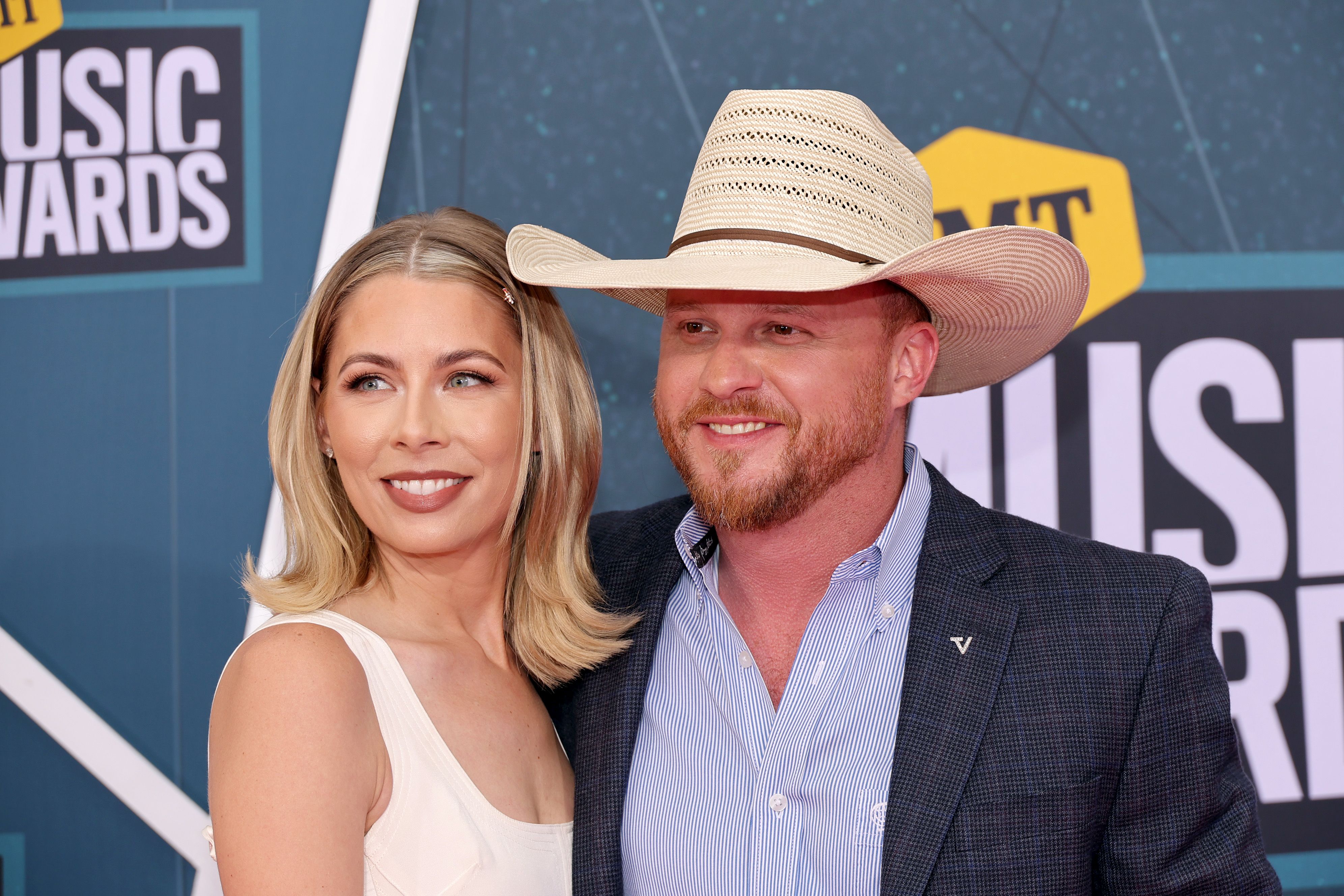 Brandi Johnson and Cody Johnson during the 2022 CMT Music Awards at Nashville Municipal Auditorium on April 11, 2022, in Nashville, Tennessee. | Source: Getty Images