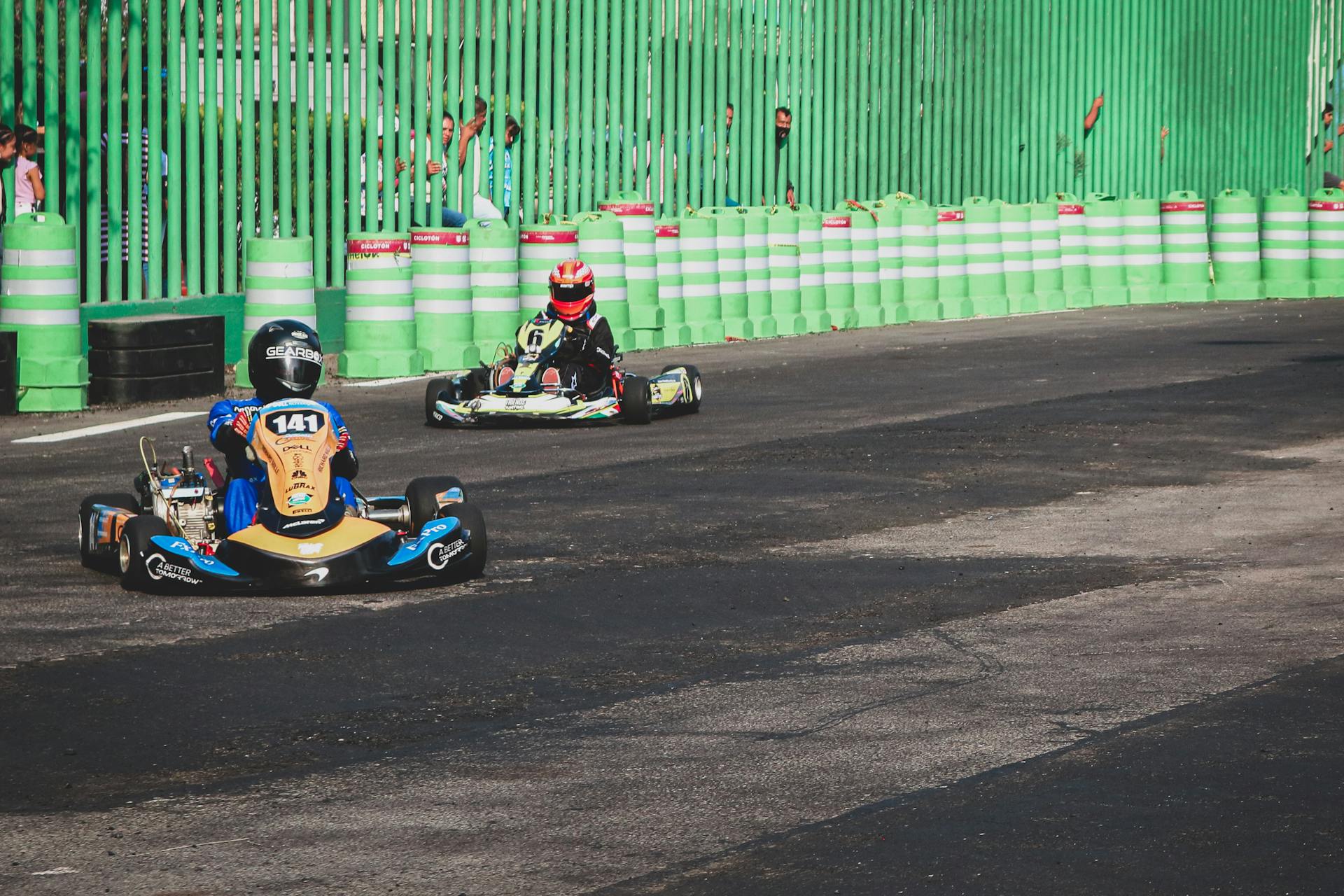People racing | Source: Pexels
