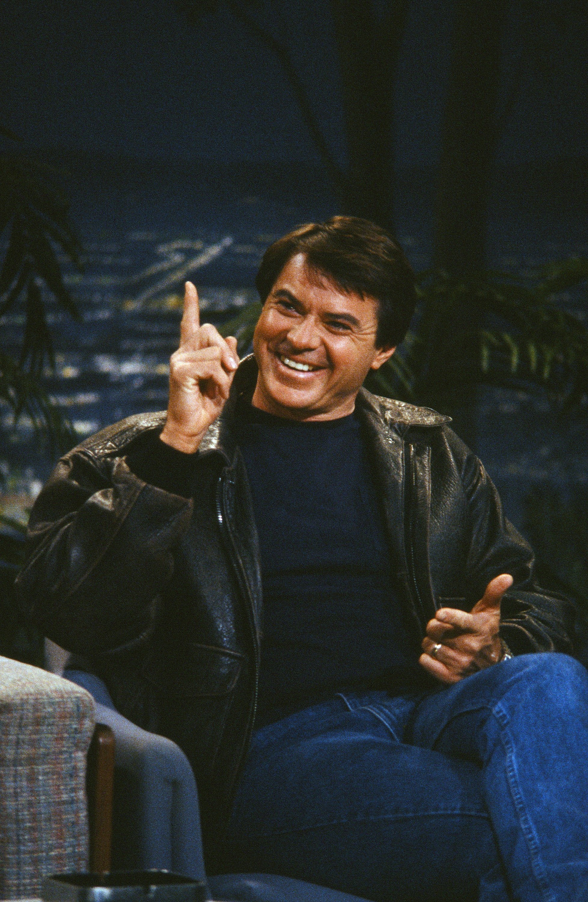 Robert Urich on "The Tonight Show Starring Johnny Carson", 1991 | Source: Getty Images