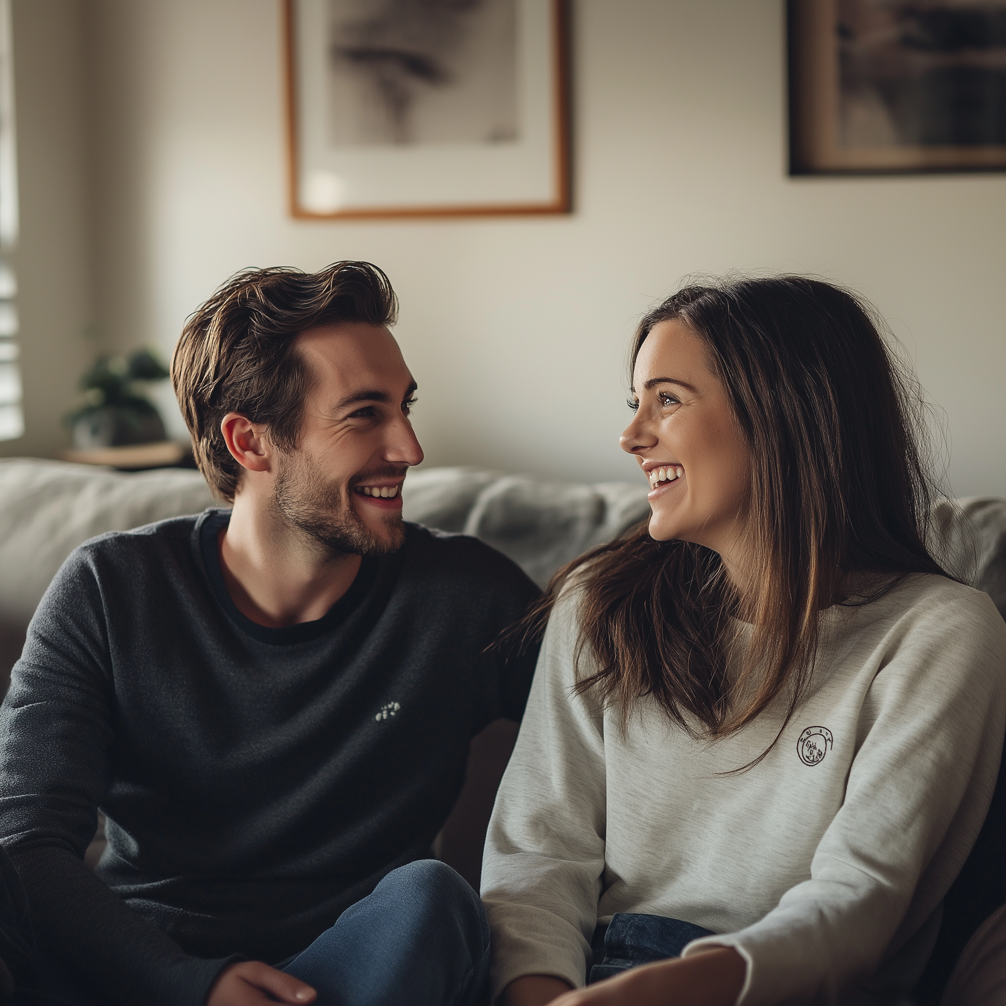 A couple having a light-hearted conversation | Source: Midjourney