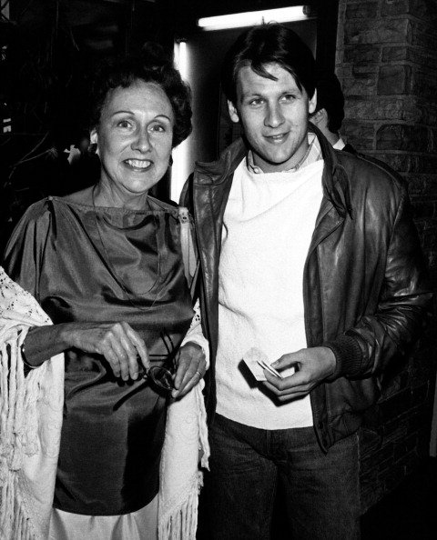 ean Stapleton and son John Putch attend the premiere of "Cloud Nine" on May 8, 1983 at the Los Angeles Stage Company West Theater in Los Angeles, California. | Photo: Getty Images