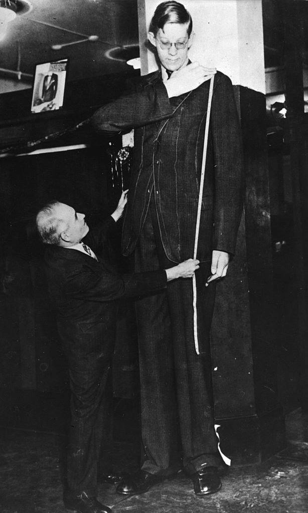 Robert Wadlow at 8 feet 11 inches, 1939. Image Credit: Getty Images Robert Wadlow at 8 feet 11 inches, 1939. Image Credit: Getty Images