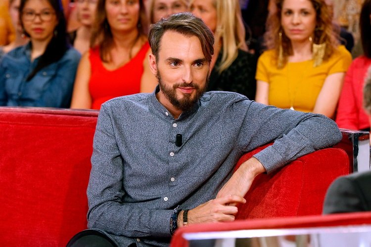 Le chanteur Christophe Willem | Photo : Getty Images Le chanteur Christophe Willem | Photo : Getty Images