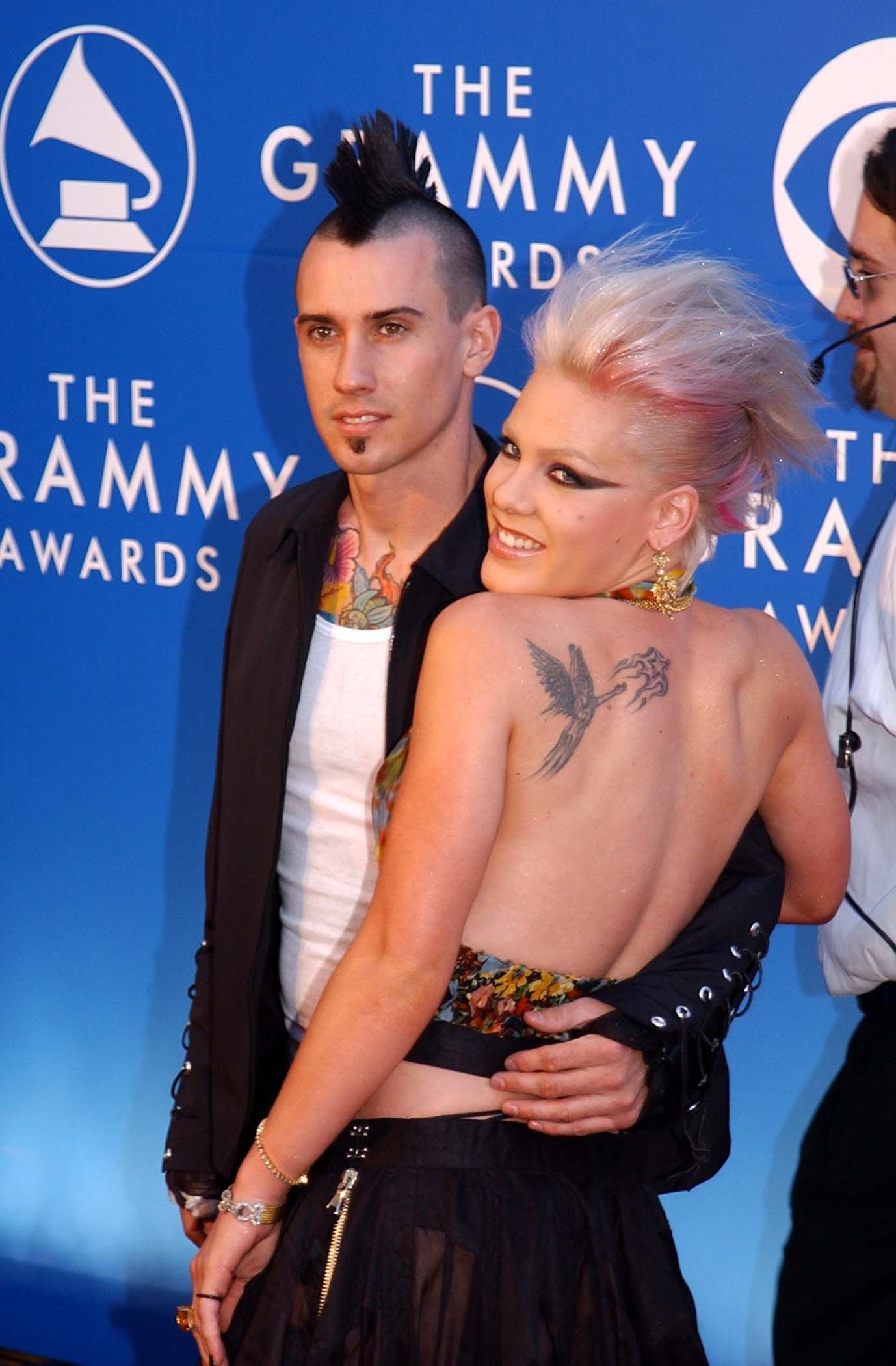 Carey Hart and Pink during the 44th Annual Grammy Awards in Los Angeles, California, on February 27, 2002. | Source: Jeff Kravitz/FilmMagic, Inc/Getty Images