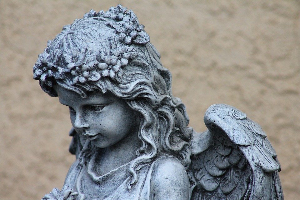 Escultura de ángel. | Foto: Pixabay