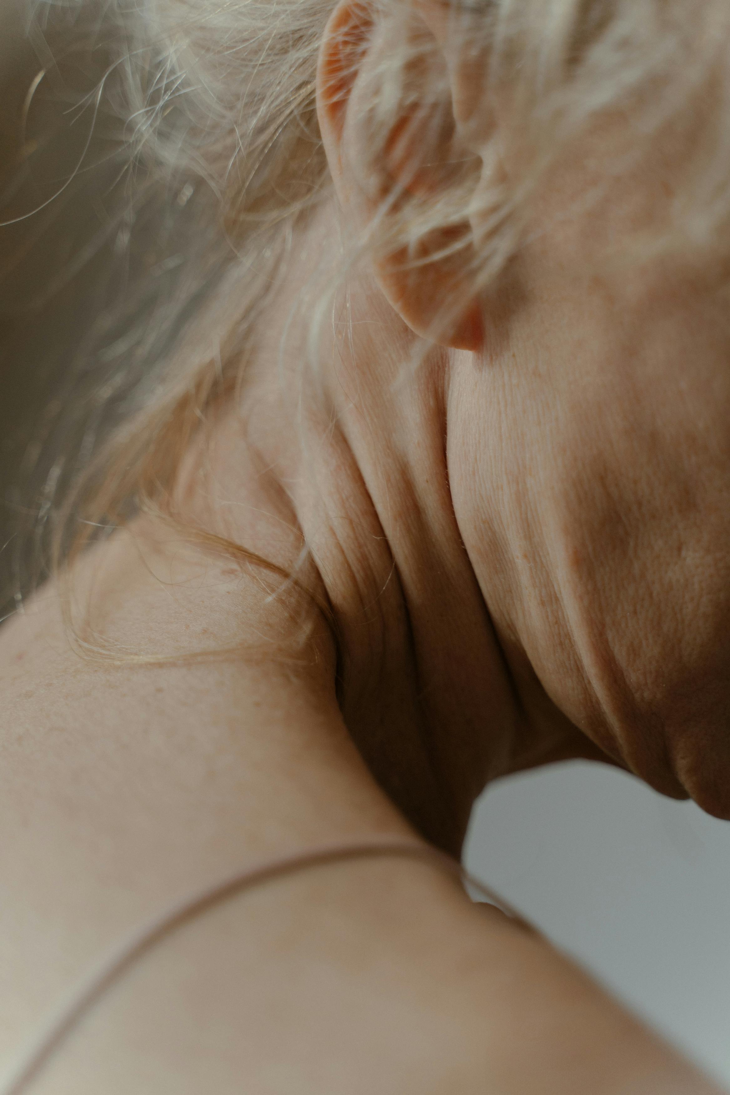 A close-up photo of a woman's skin | Source: Pexels