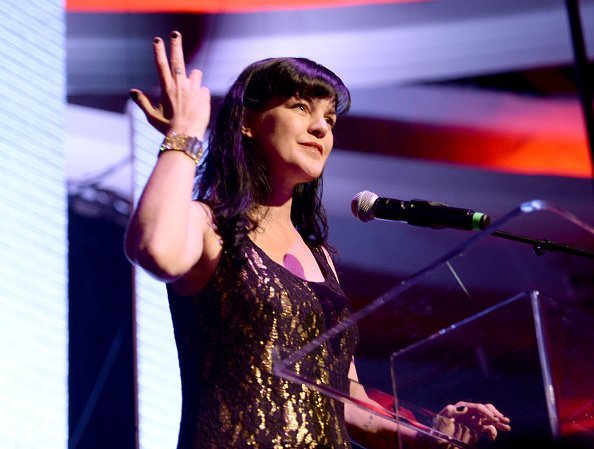 Pauly Perrette speaks at An Evening with Women benefiting the Los Angeles LGBT Center at the Hollywood Palladium on May 21, 2016, in Los Angeles, California. | Source: Getty Images.