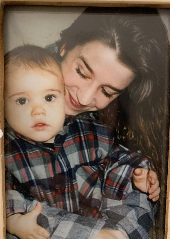 The mother and son in a candid snapshot. | Source: Instagram/pattiemallette