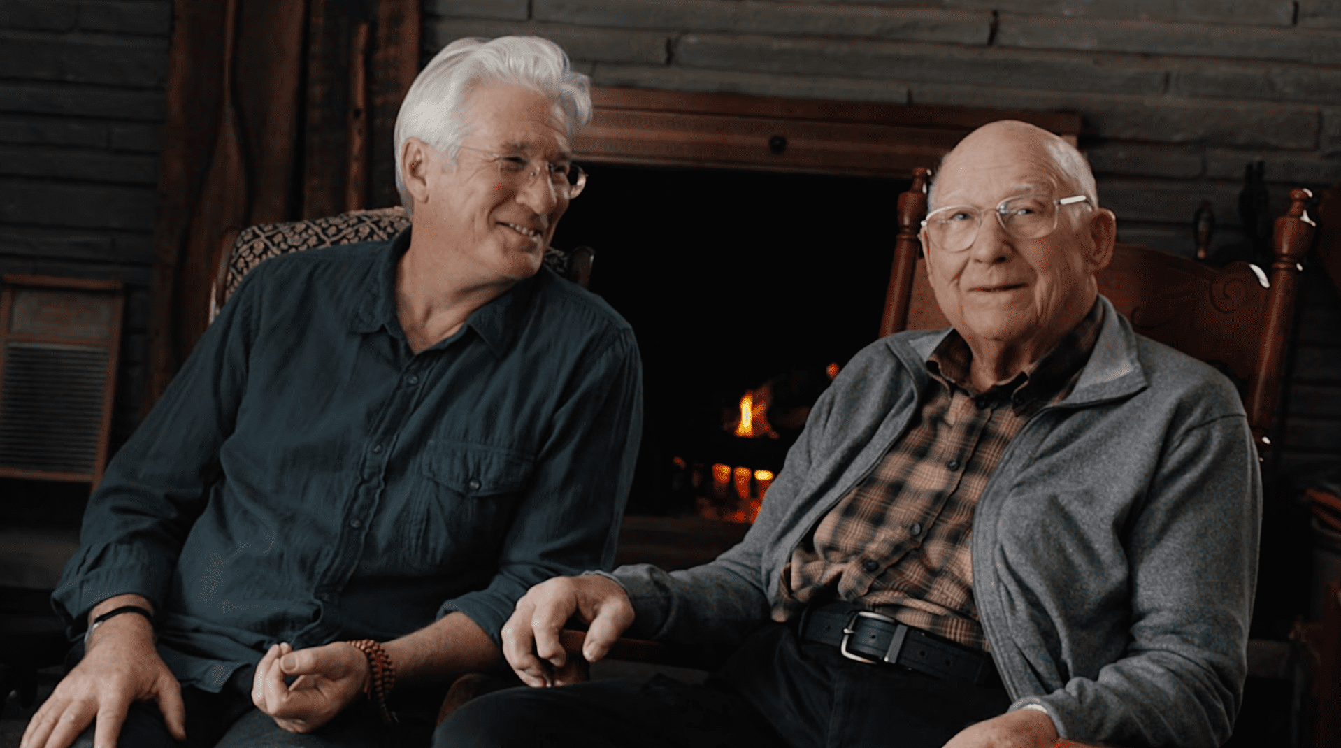 Richard Gere and his father Homer Gere. | Source: Youtube.com/Meals On Wheels Central Texas