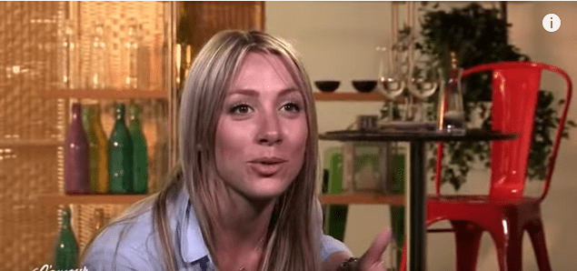 Cécile dans l'amour par défaut | Photo : Youtube/tele cool