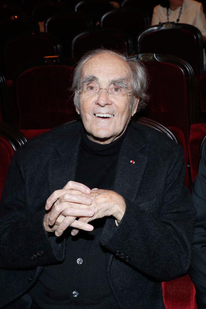 Compositeur du spectacle Michel Legrand assiste à la réouverture du Théâtre Marigny avec le avec la fée musicale "Peau d'Ane" le 22 novembre 2018 à Paris, France. | Photo : Getty Images.