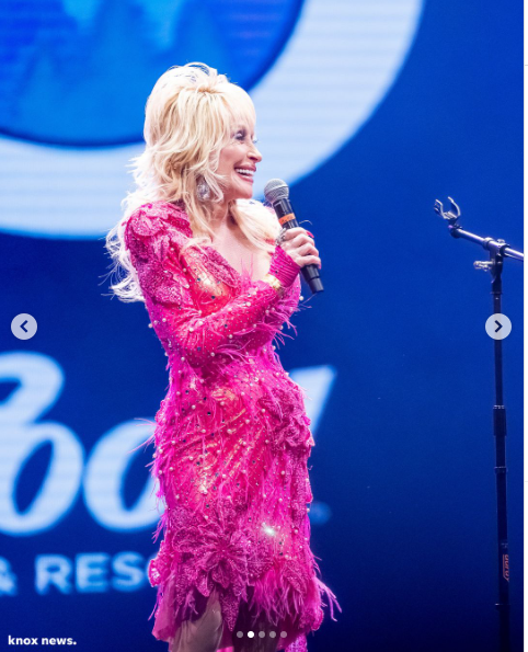 Country singer Dolly Patron surprises fans at Dollywood Amusement Park 40th season opening ceremony on March 14, 2025 | Source: Instagram/dollywood