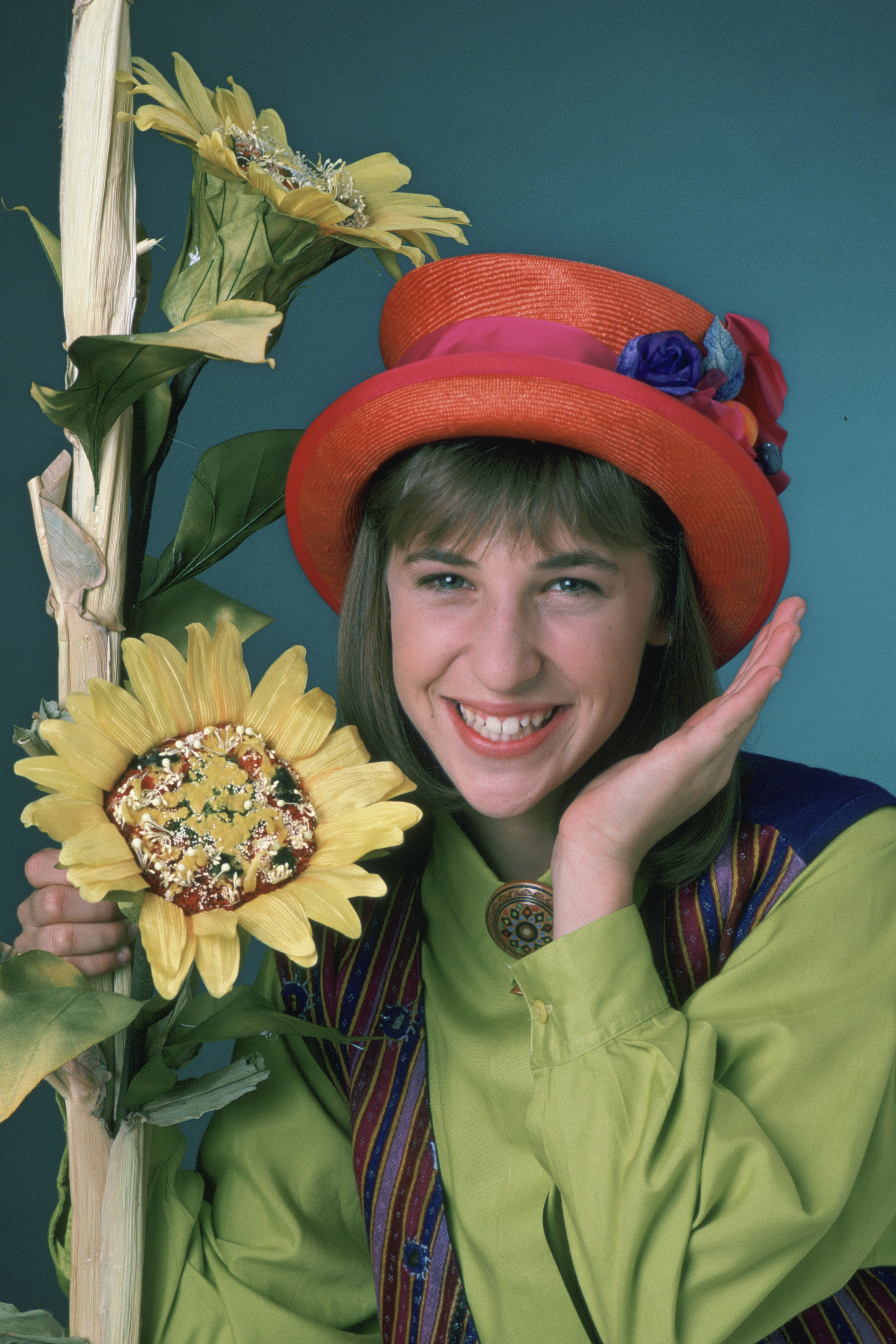 An undated image of Mayim Bialik on the set of "Blossom." | Source: Getty Images