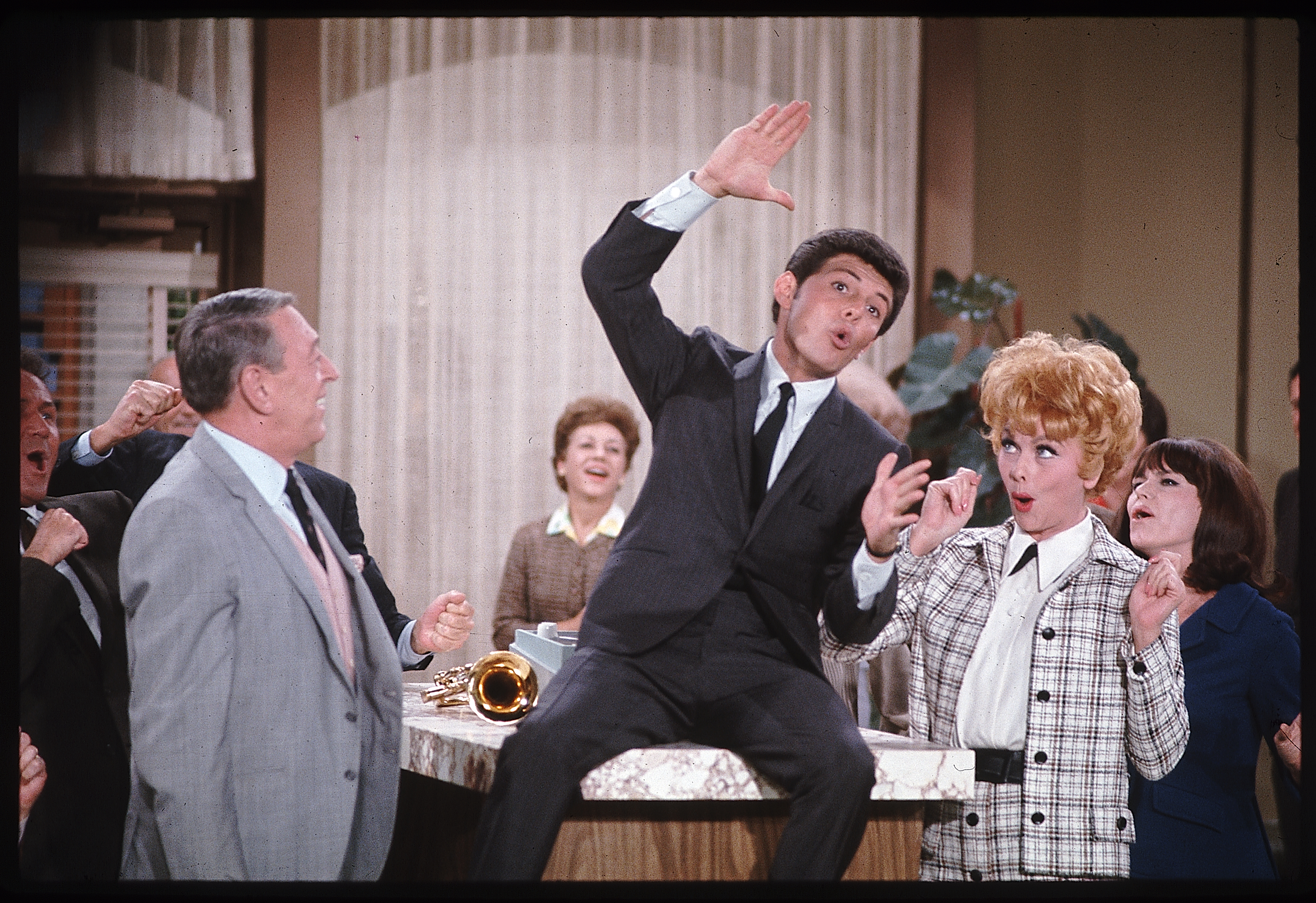 Lucille Ball with Frankie Avalon and Lew Parker on "The Lucy Show," 1900 | Source: Getty Images