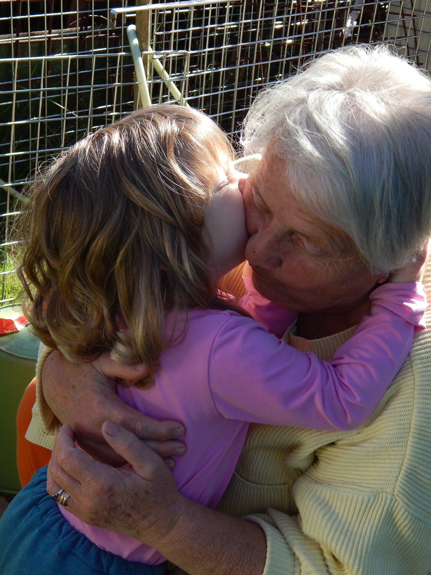 Dorothy became a loving grandmother to Charles's kids | Photo: Pixabay