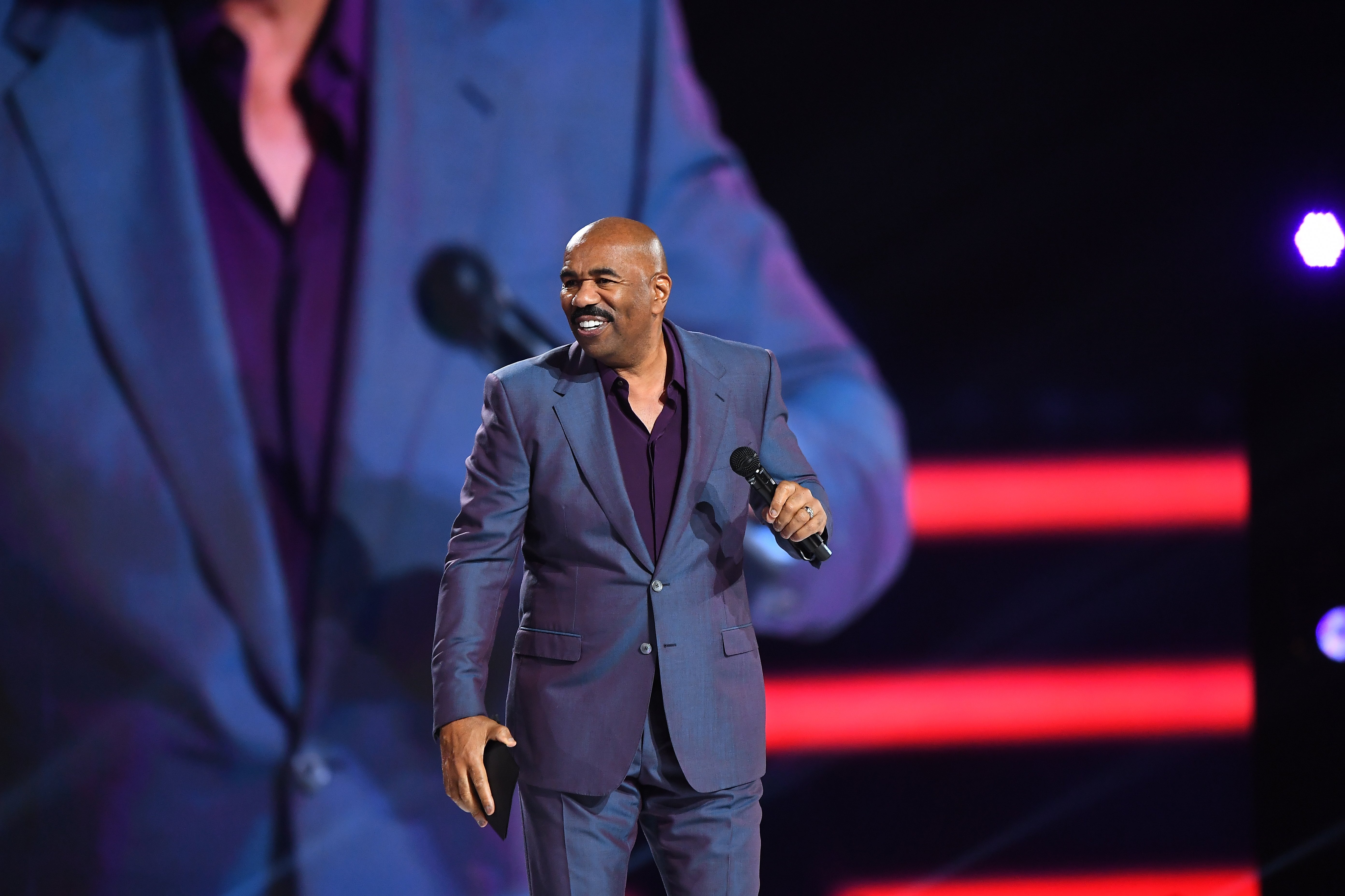 Steve Harvey speaks at the Beloved Benefit event in Atlanta, Georgia on March 21, 2019 | Photo: Getty Images