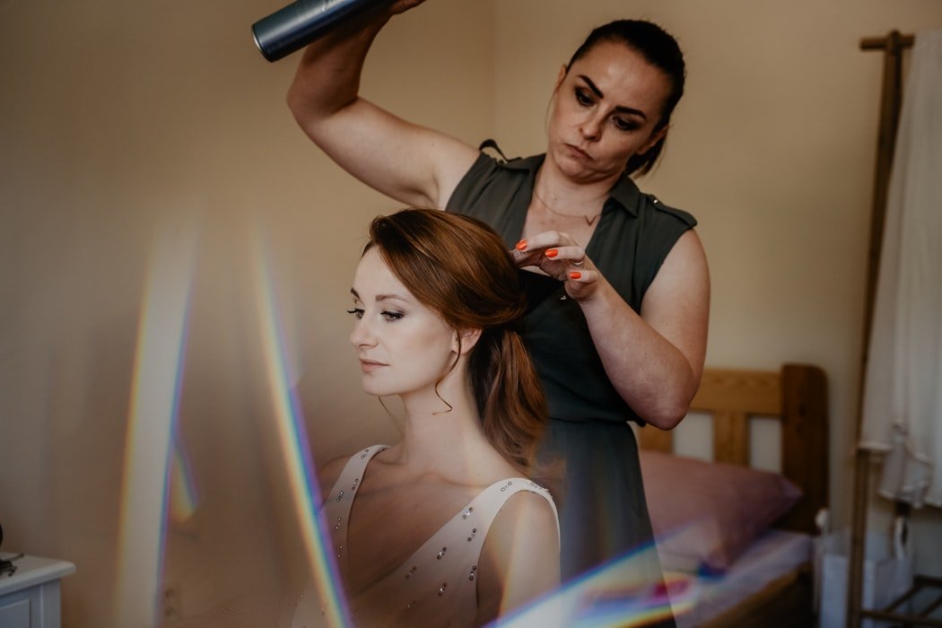 Woman at the hairdresser | Source: Unsplash