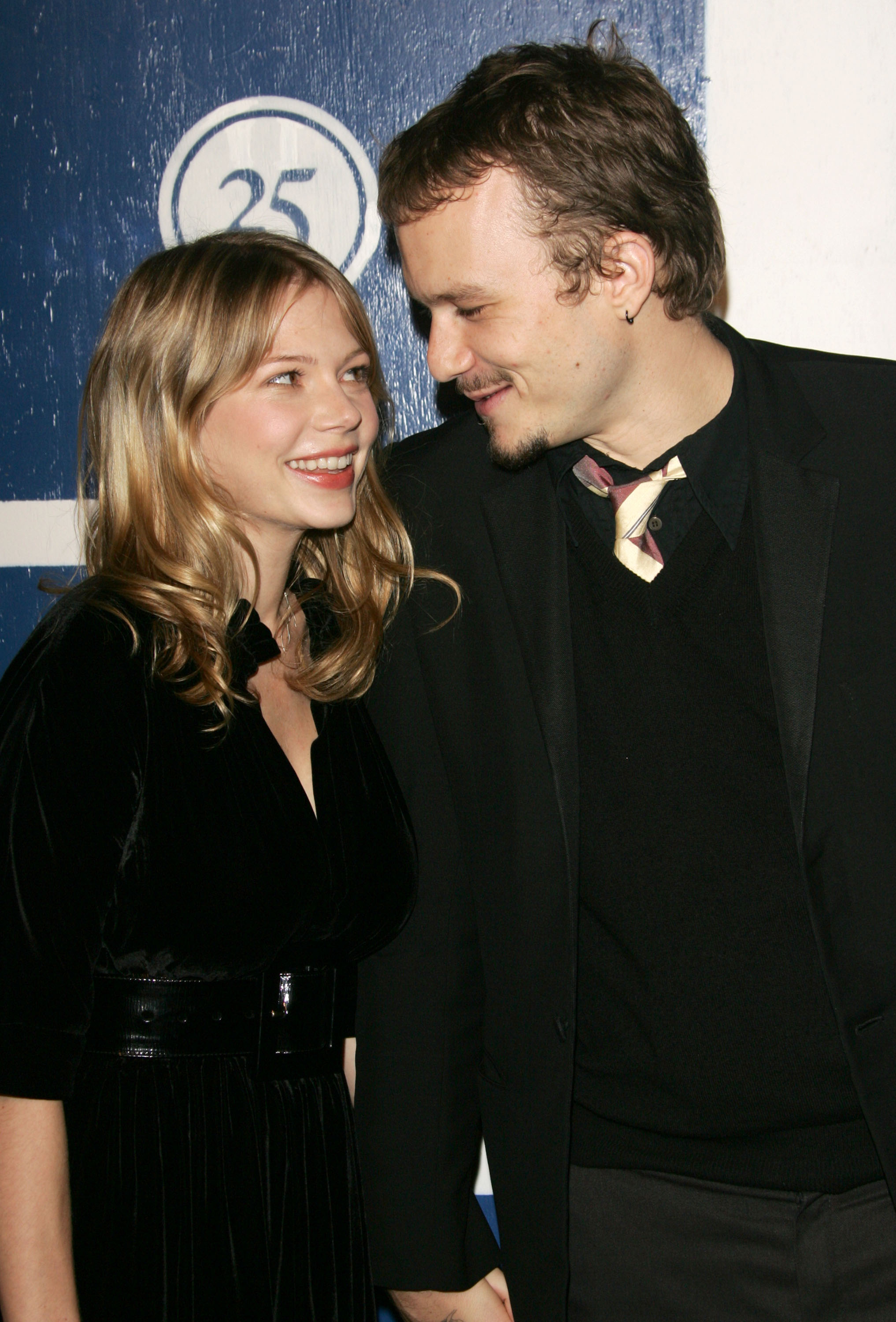Michelle Williams and Heath Ledger at the 15th Annual Gotham Awards in New York City on November 30, 2005 | Source: Getty Images