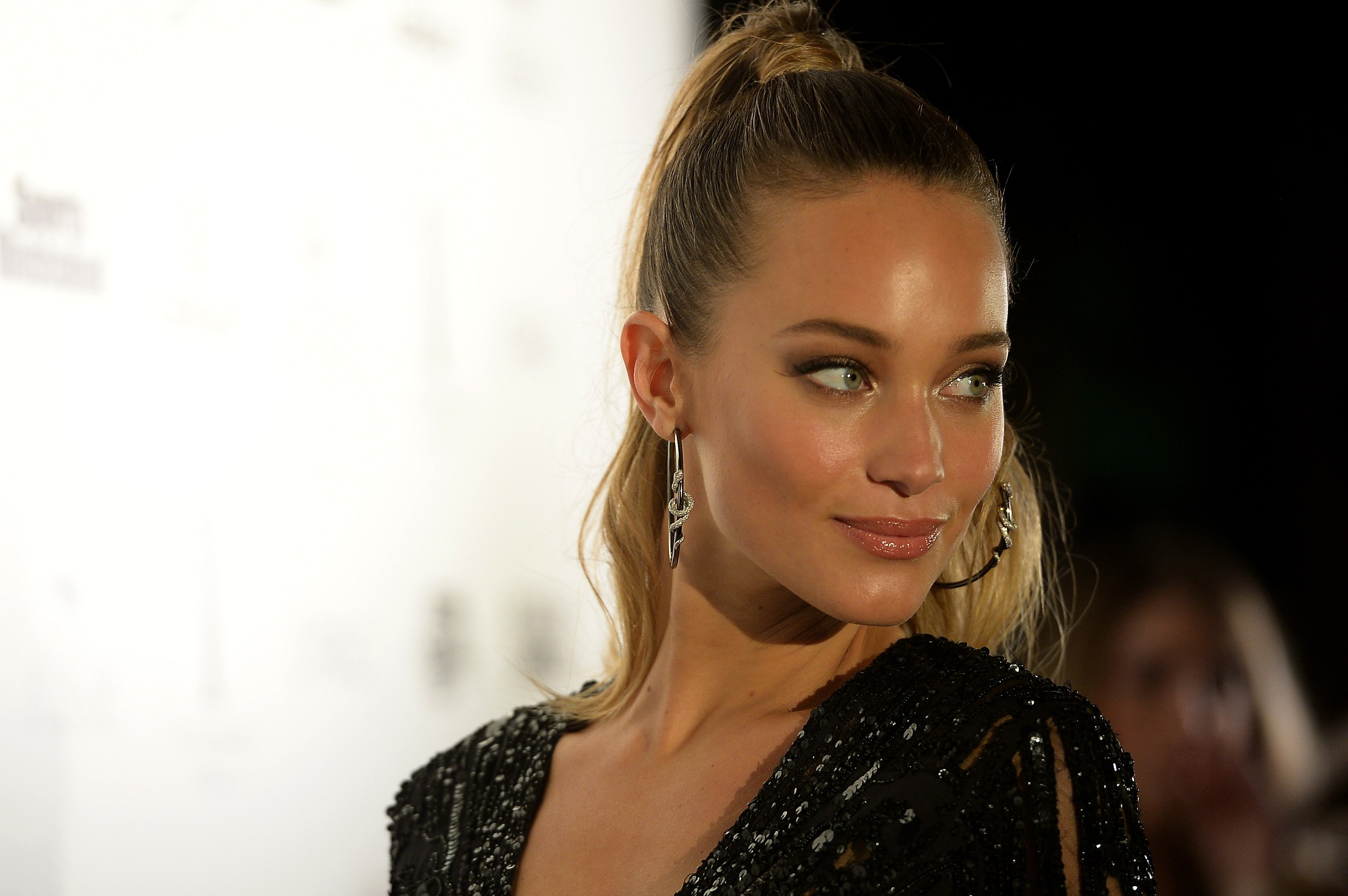 Model Hannah Davis attends the Sports Illustrated Swimsuit 2016 Swim BBQ VIP at 1 Hotel & Homes South Beach on February 17, 2016, in Miami Beach, Florida. | Source: Getty Images