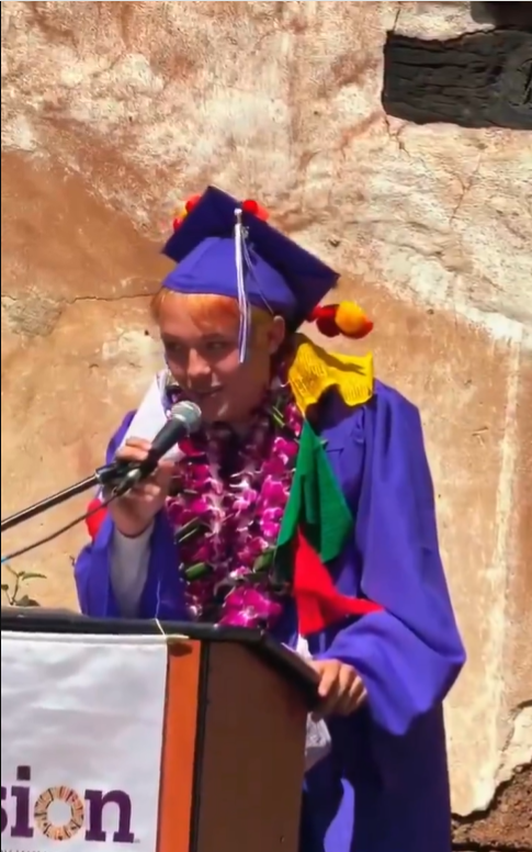Knox Jolie-Pitt addresses classmates during his graduation ceremony before heading to a Muay Thai fight later that night. | Source: X/ Dagger🤌