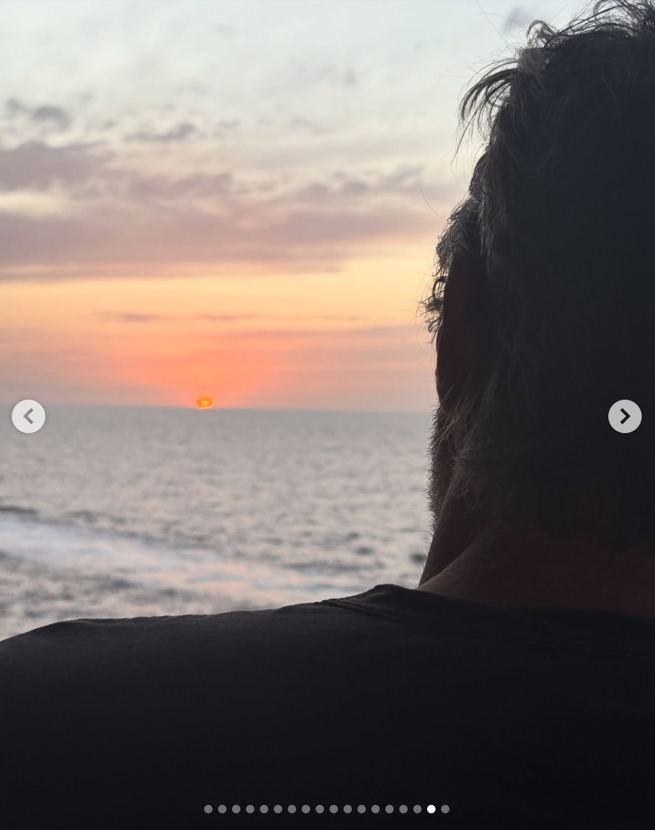 Jennifer Aniston shared a collection of photos capturing fun moments with friends. Among them was a subtle shot of Jim Curtis — seen only in silhouette, adding a quiet hint of romance to her seasonal wrap-up. From a post dated September 7, 2025. | Source: Instagram/jenniferaniston