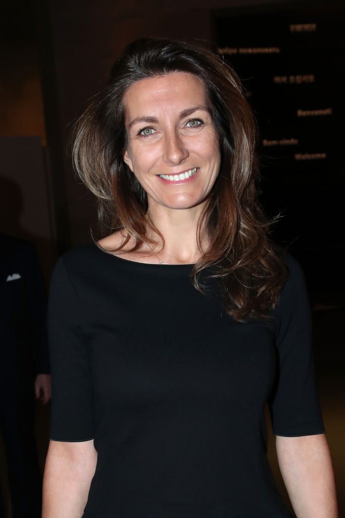 La journaliste Anne-Claire Coudray assiste au Grand Dîner du Louvre le 19 novembre 2019 à Paris, France. | Photo : Getty Images. La journaliste Anne-Claire Coudray assiste au Grand Dîner du Louvre le 19 novembre 2019 à Paris, France. | Photo : Getty Images.