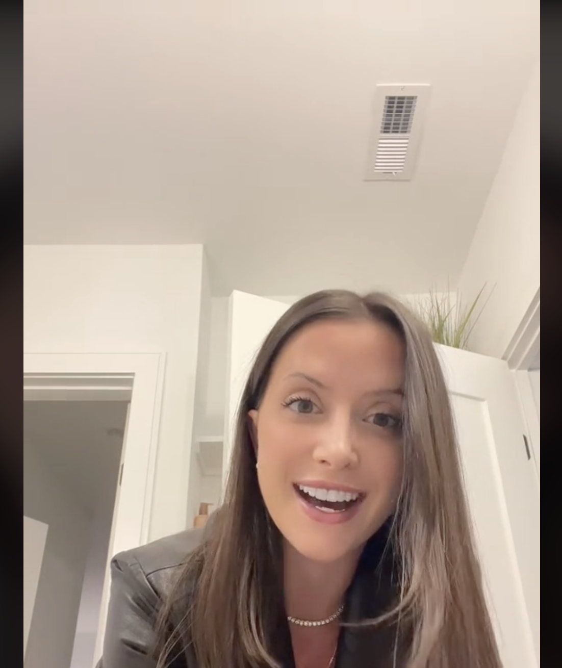 Nicole Christine sharing her shocking story, as seen in a video dated October 21, 2023 | Source: TikTok/itsnicolechristine