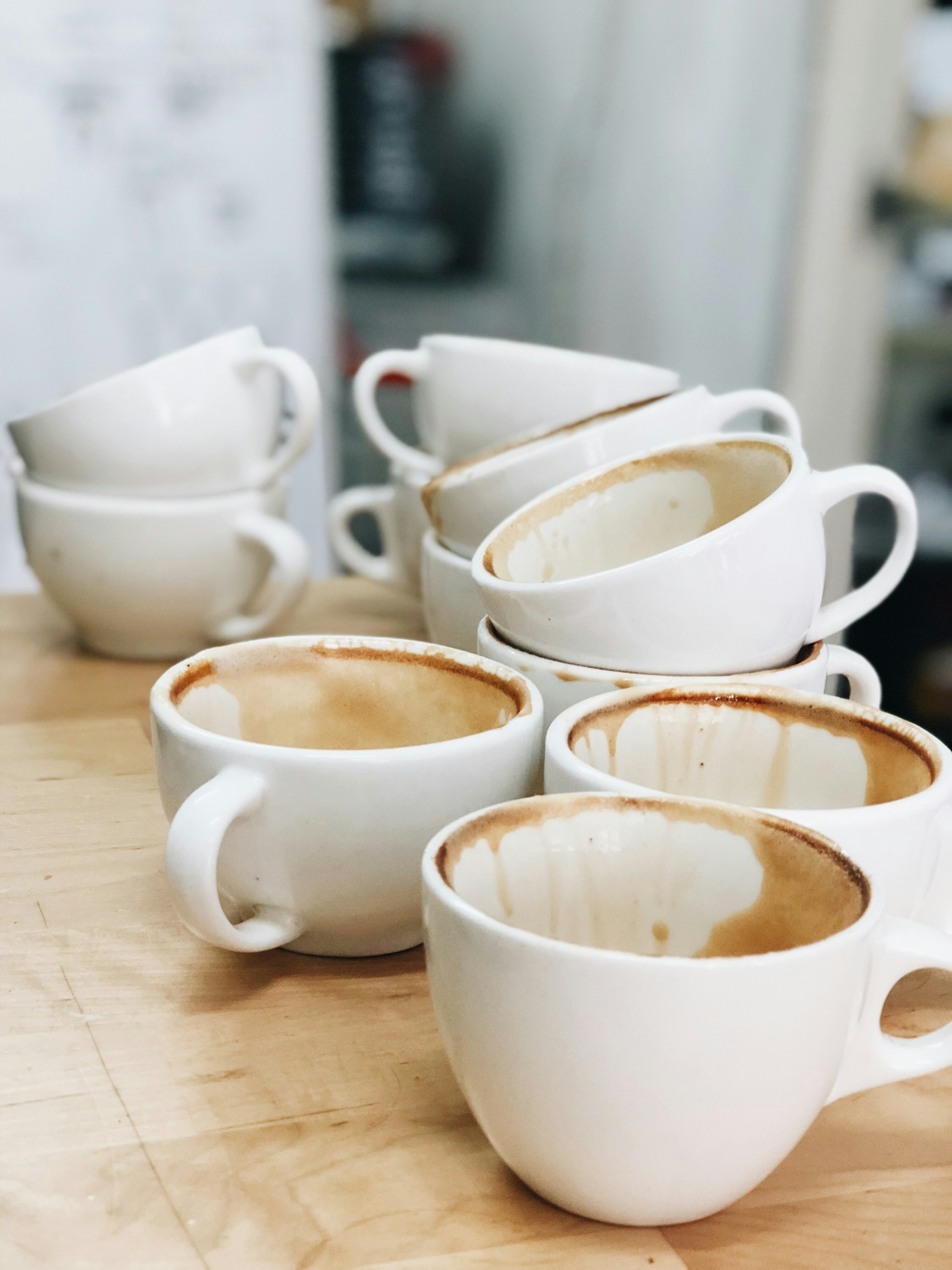 Used mugs | Source: Unsplash