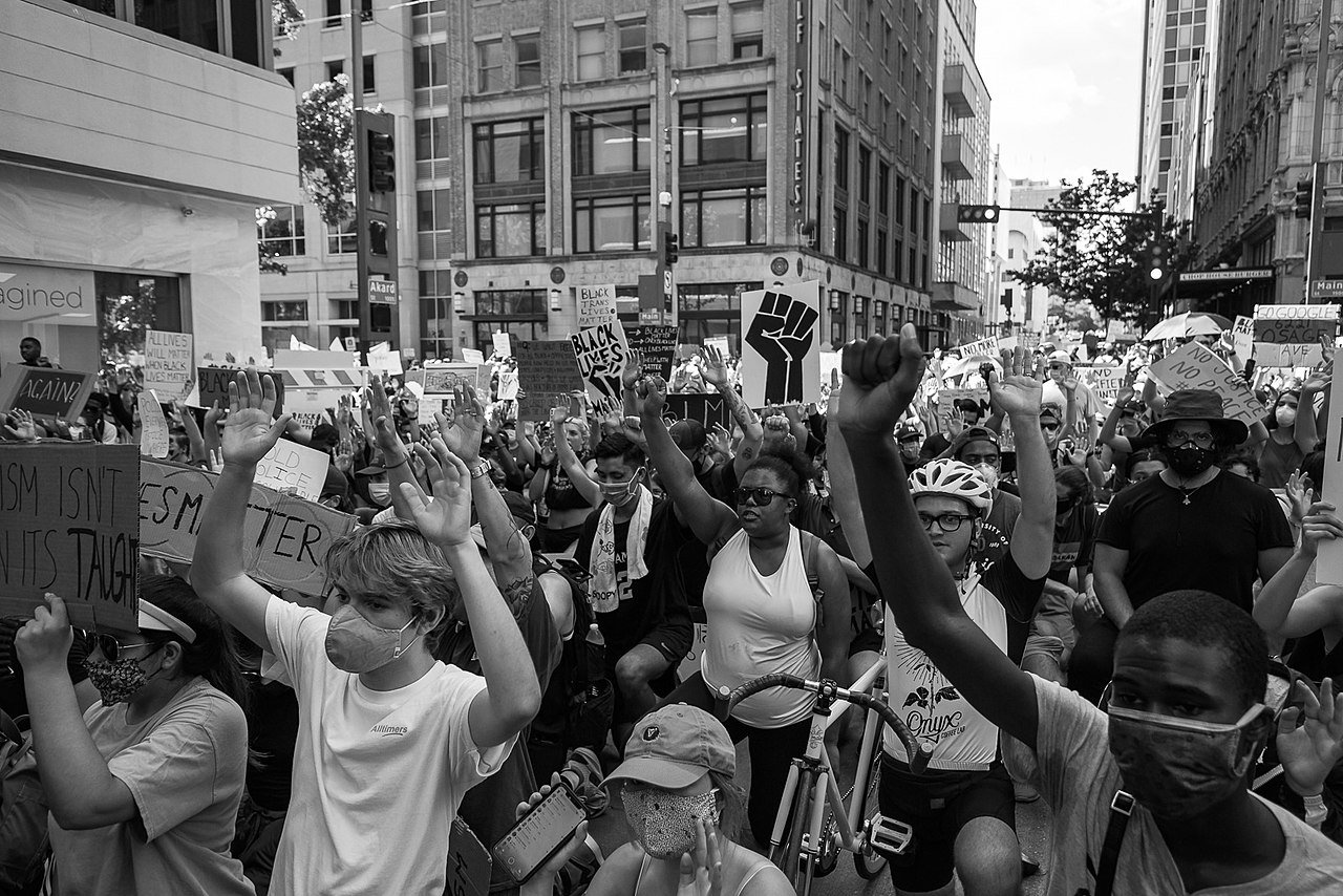 George Floyd protest against police brutality in Dallas on June 6, 2020 | Photo: Wikimedia/Matthew T Rader/CC BY-SA 4.0