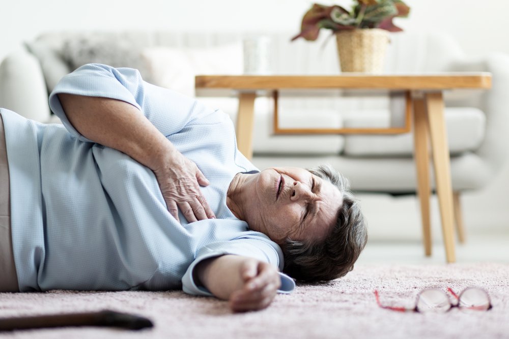 Femme victime d'une crise cardiaque. | Photo: Shutterstock