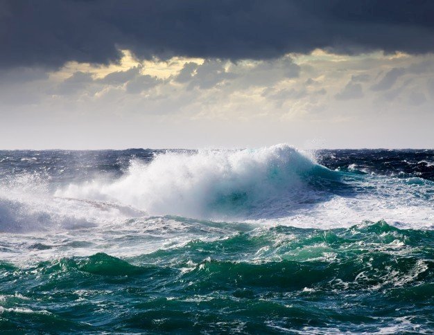 what-do-square-waves-mean-in-the-ocean-and-why-are-they-so-dangerous