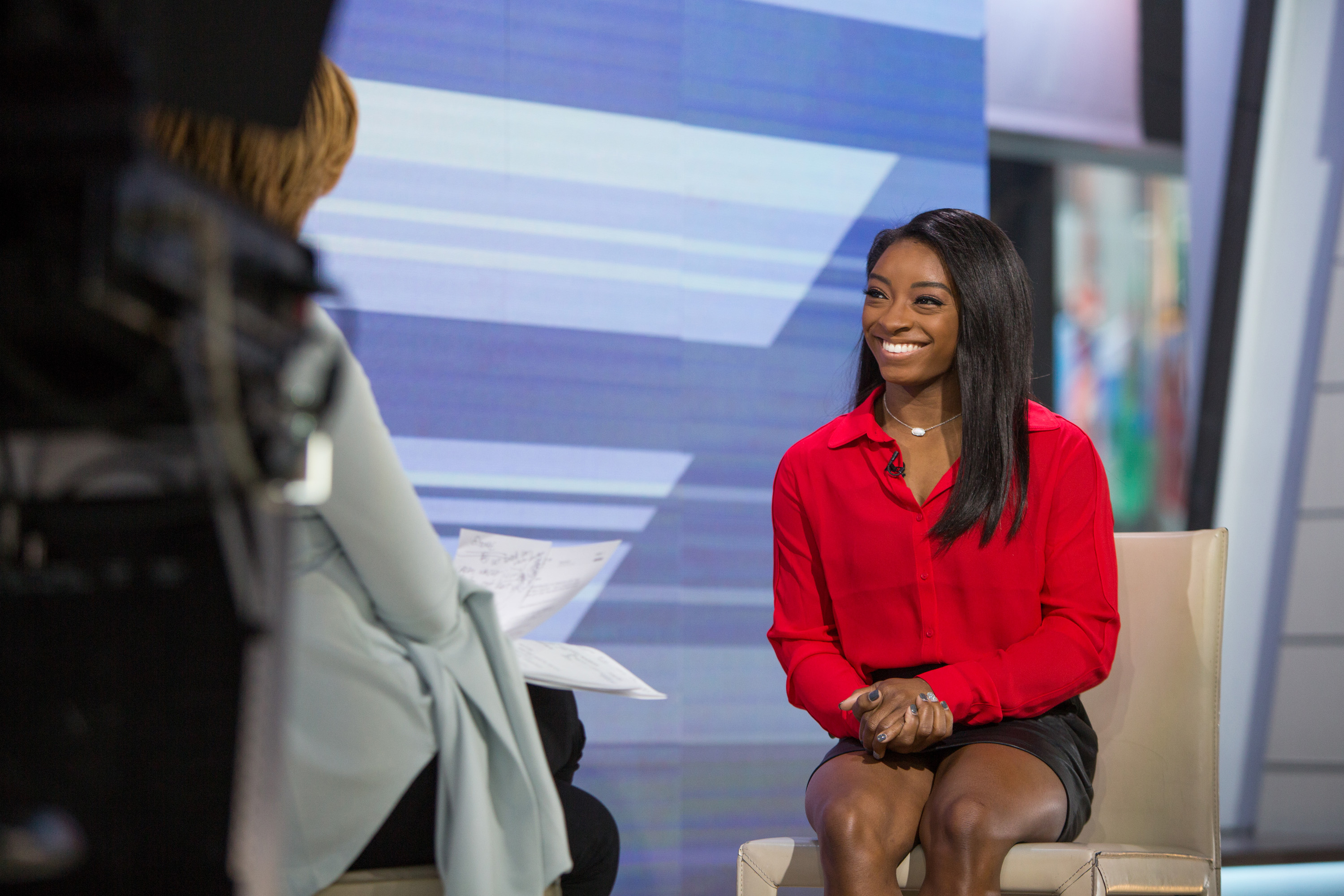 Hoda Kotb and Simone Biles on the "Today" show on January 31, 2018 | Source: Getty Images