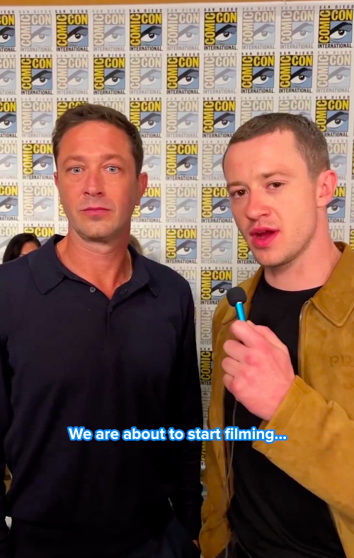 Ebon Moss-Bachrach and Joseph Quinn speaking about the filming schedule. | Source: X/@MarvelStudios