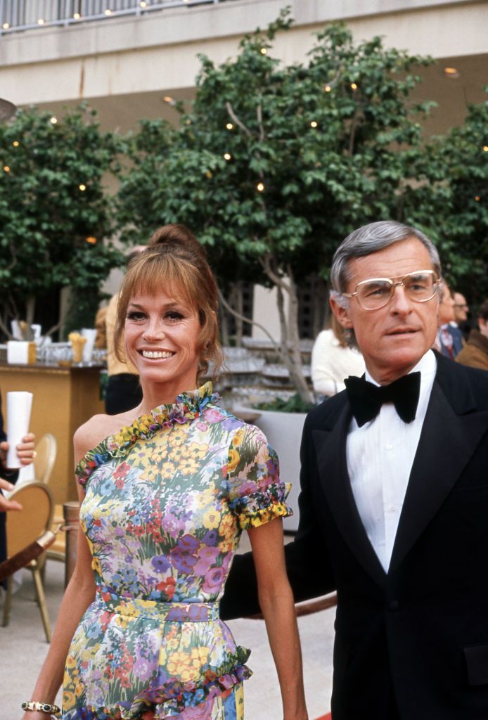 Mary Tyler Moore and Grant Tinker at the 25th Primetime Emmy Awards on May 20, 1973, at Shubert Theatre, Los Angeles, California | Photo: Disney General Entertainment Content/Getty Images