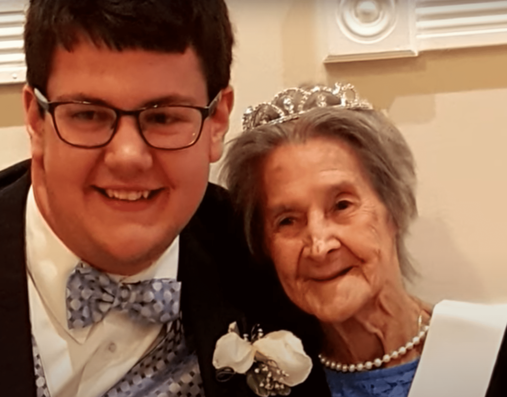 A young student takes his grandmother to prom | Photo: Youtube/Inside Edition