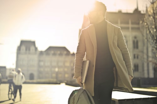 Roger Landers was often annoyed by the sight of the homeless begging on the street outside his office building | Source: Unsplash