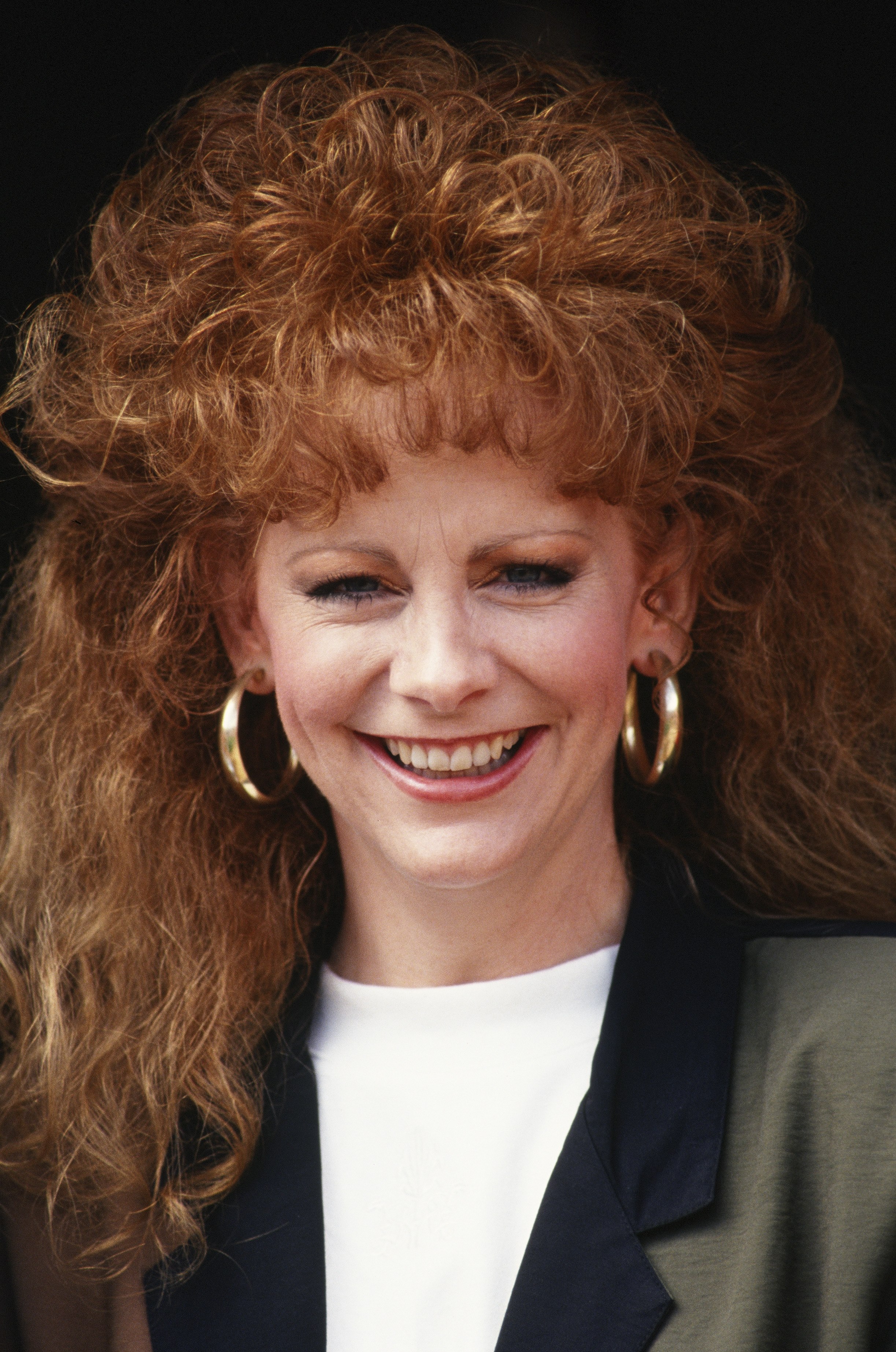 Reba McEntire posing for a photo portrait on October 1, 1990, in St. Louis, Missouri. | Source: Getty Images