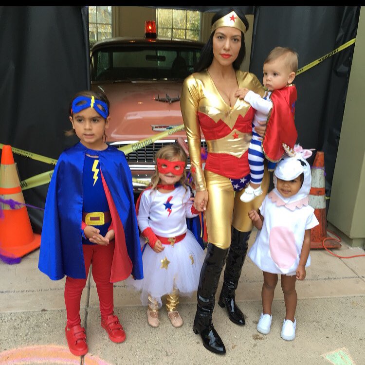 Kourtney Kardashian Barker with her children and niece from a post dated October 25, 2015. | Source: Instagram/kourtneykardash