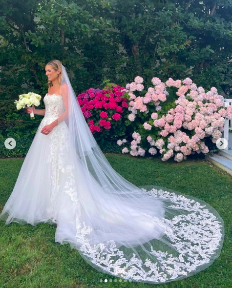 Mariah Kennedy Cuomo posing for a picture on her wedding day, posted on July 22, 2024 | Source: Instagram/kerrykennedyrfk