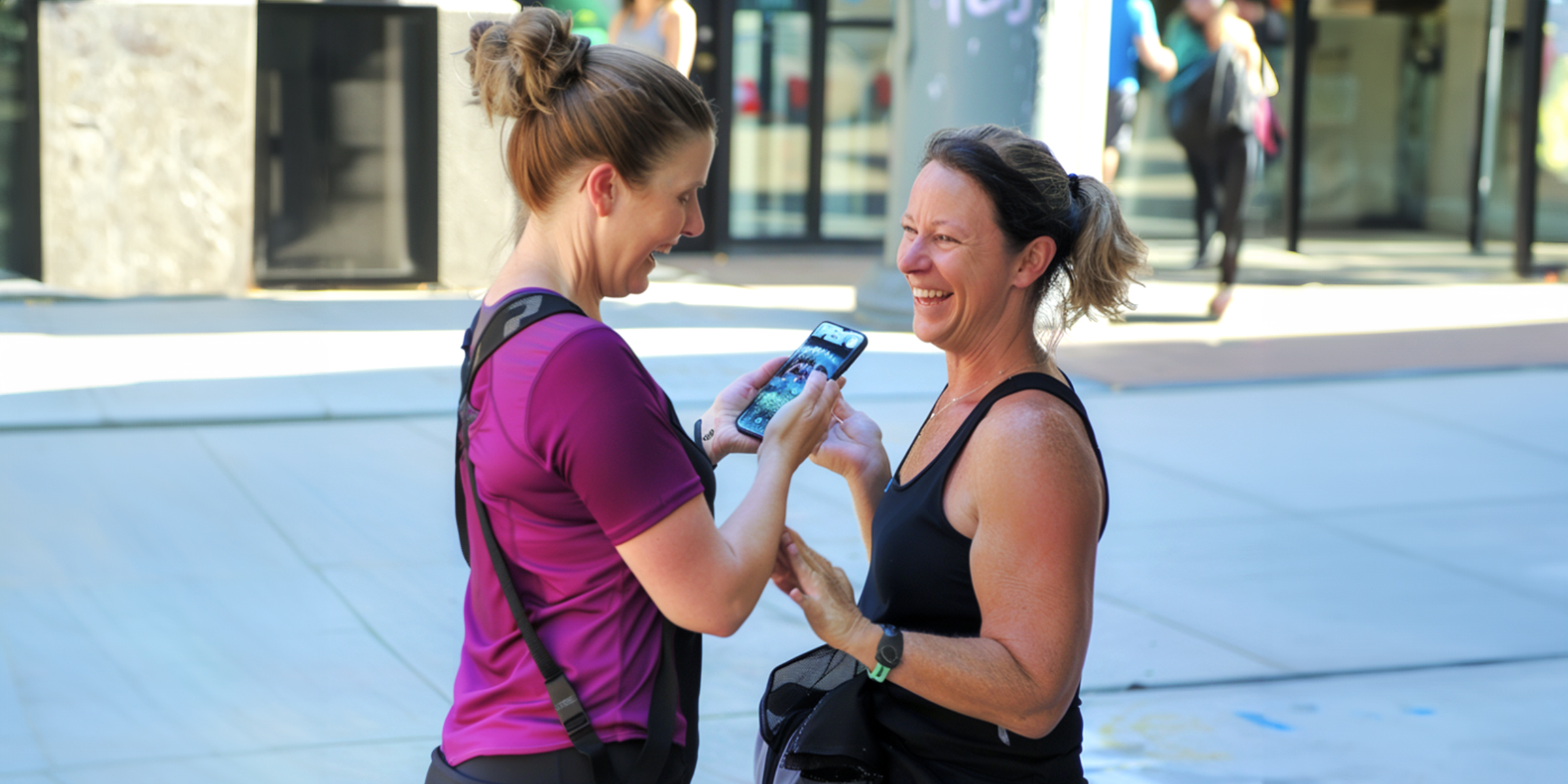 Two women laughing | Source: AmoMama