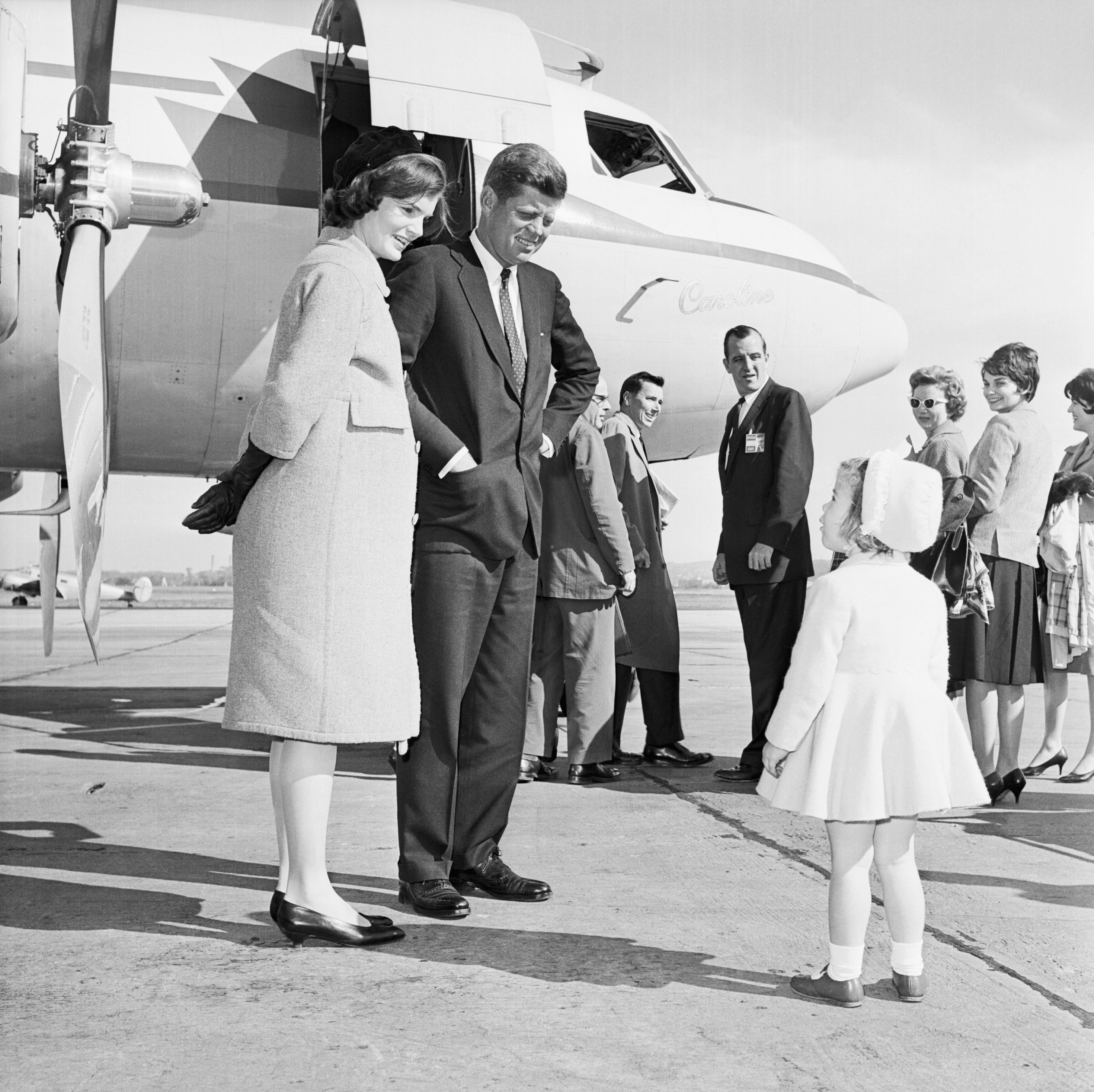 Presidential candidate Senator John F. Kennedy says goodbye to his daughter Caroline and pregnant wife Jackie Kennedy on October 30, 1960. | Source: Bettmann/Getty Images