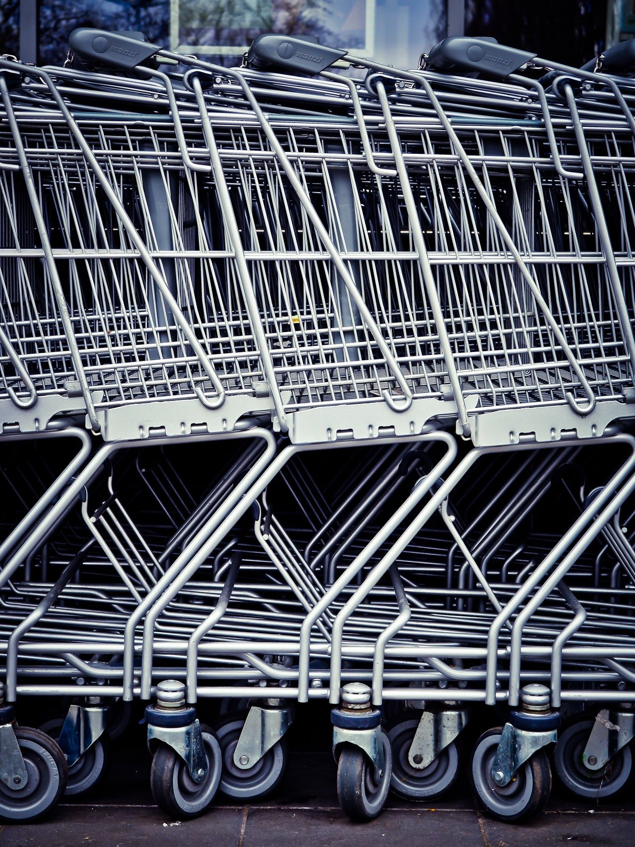 Carritos de compra. | Foto: Pexels