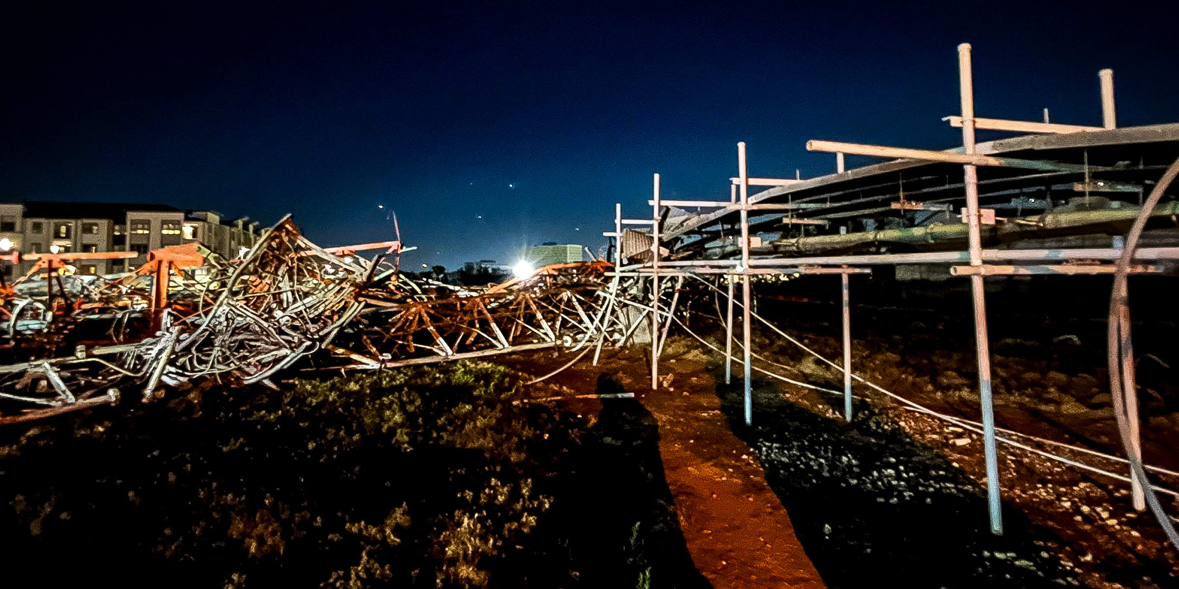 A collapsed radio tower in Houston. | Source: X/HoustonFire