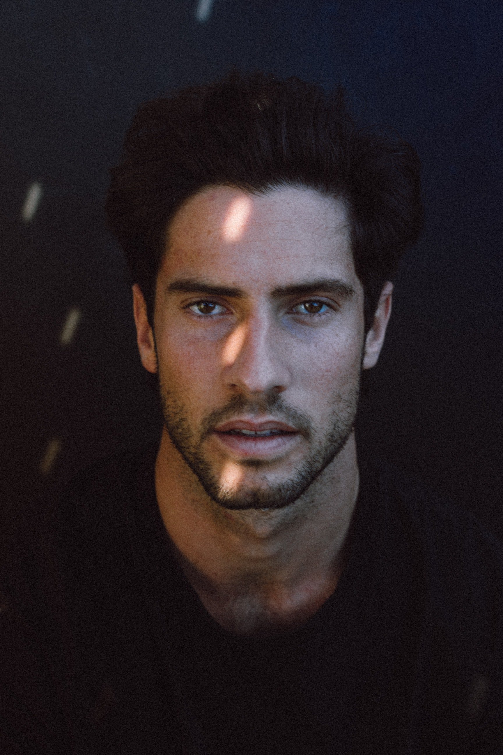 Sam turned out to be a handsome man, who Joanna eventually fell in love with. | Source: Pexels