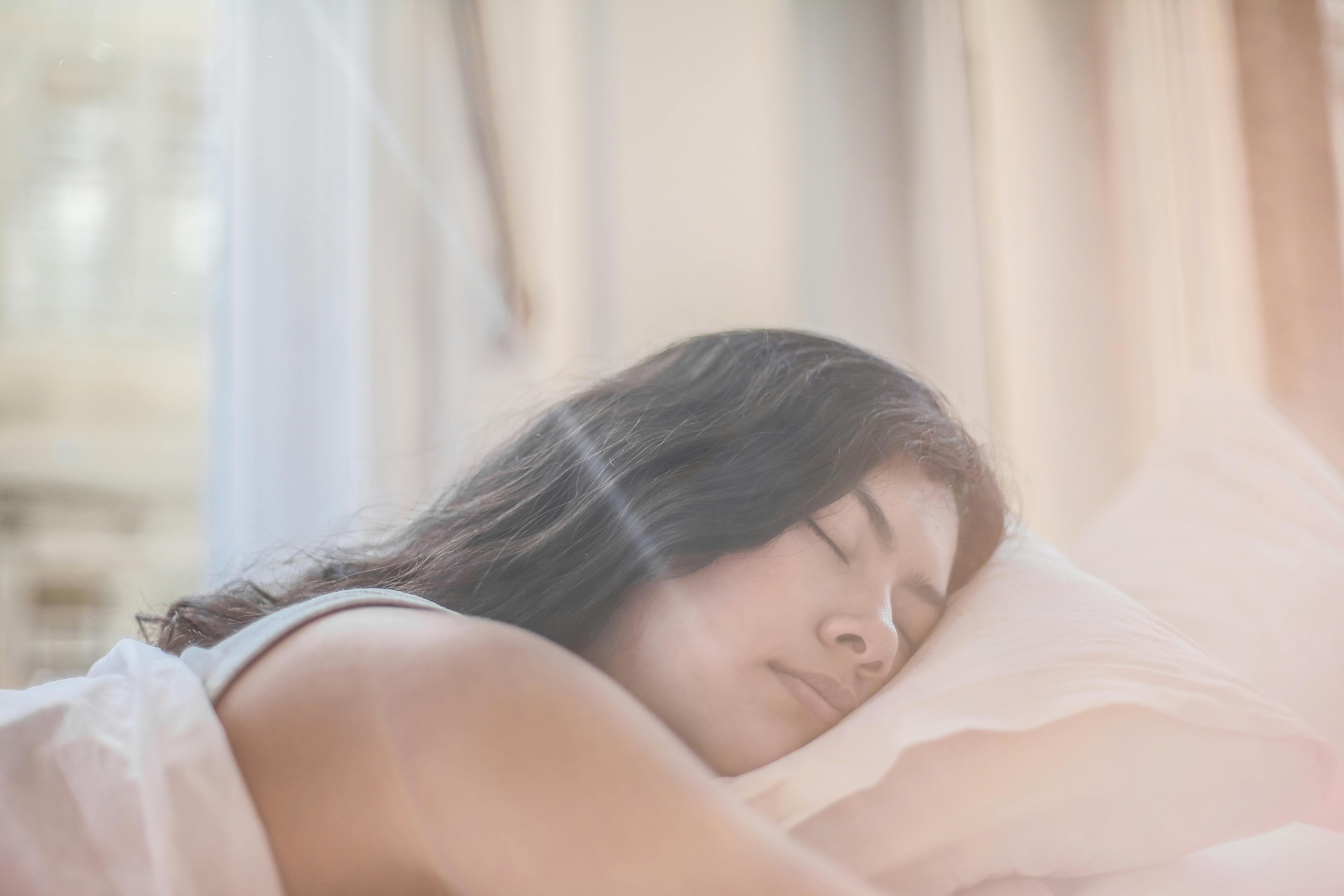 A woman sleeping. | Source: Pexels