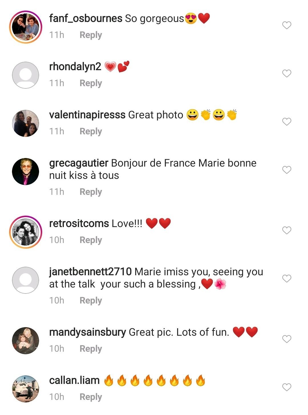 Fans react to Marie Osmond's post with her personalized face mask on August 20, 2020 | Photo: Instagram/marieosmond