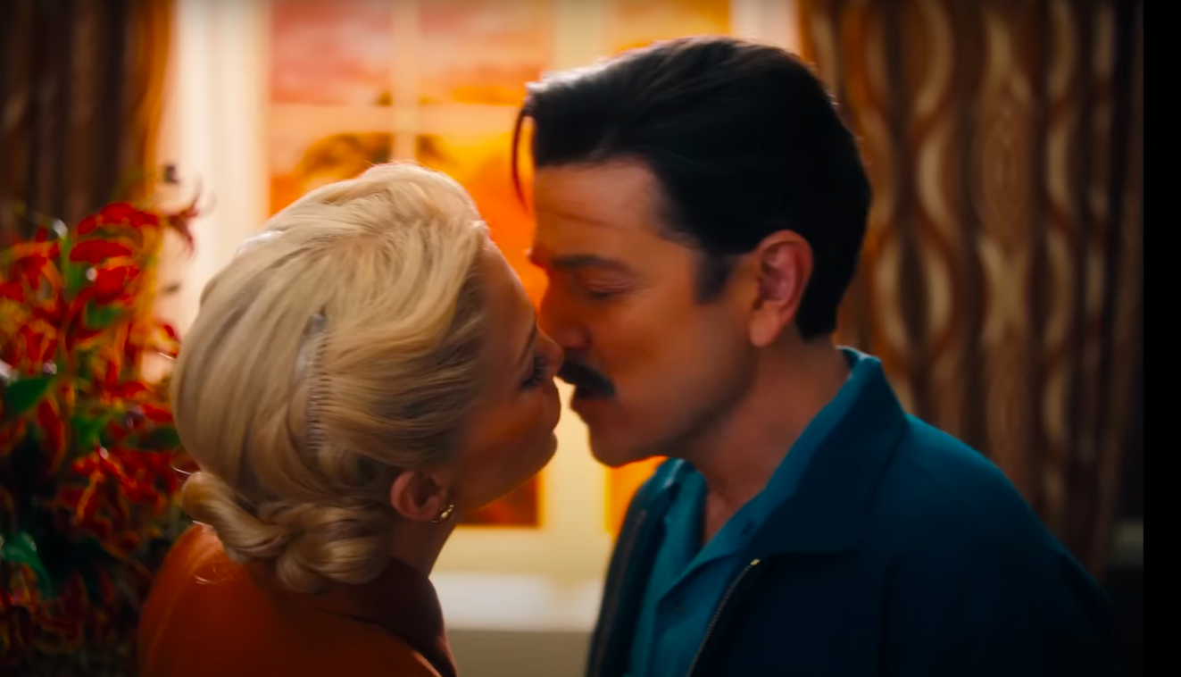 Jennifer Lopez and Diego Luna as their characters from "Kiss of the Spider Woman." | Source: YouTube/Jennifer Lopez